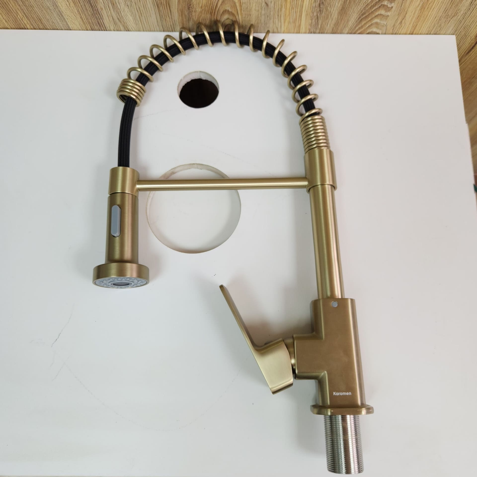 Mitigeur d'Évier Professionnel Karomen – Or Brossé (Brass Brossé)