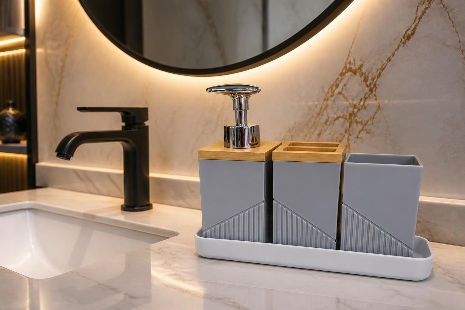 Ensemble d'accessoires de salle de bain en plastique et bambou gris – 3 pièces + plateau  