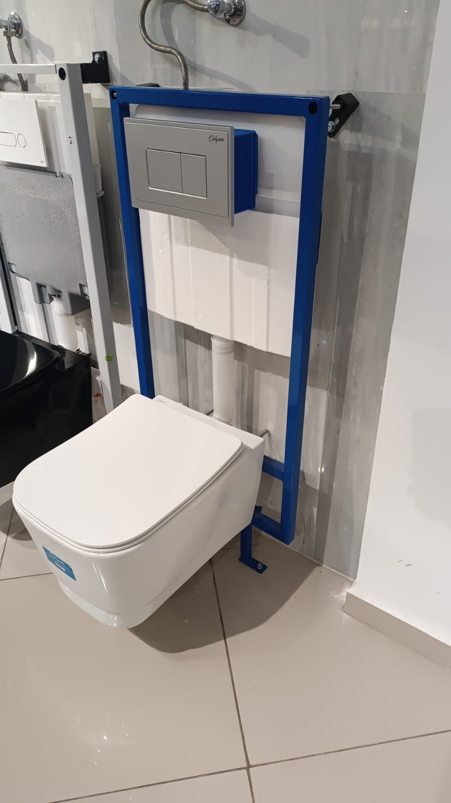 WC Suspendu Blanc – Design Moderne avec Bâti-Support