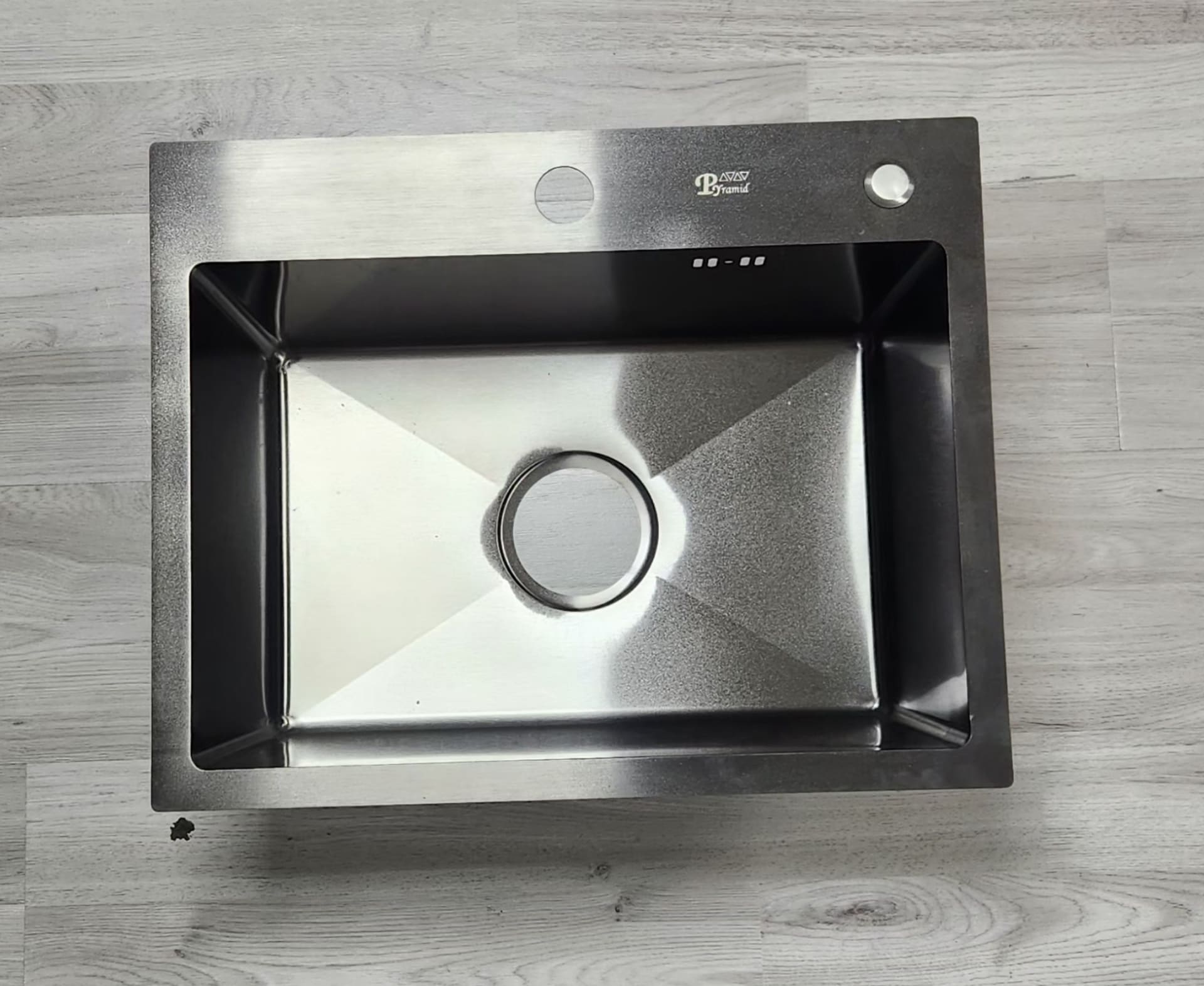 Évier de Cuisine Simple Bac Inox Gris Anthracite / Noir – Pyramid   